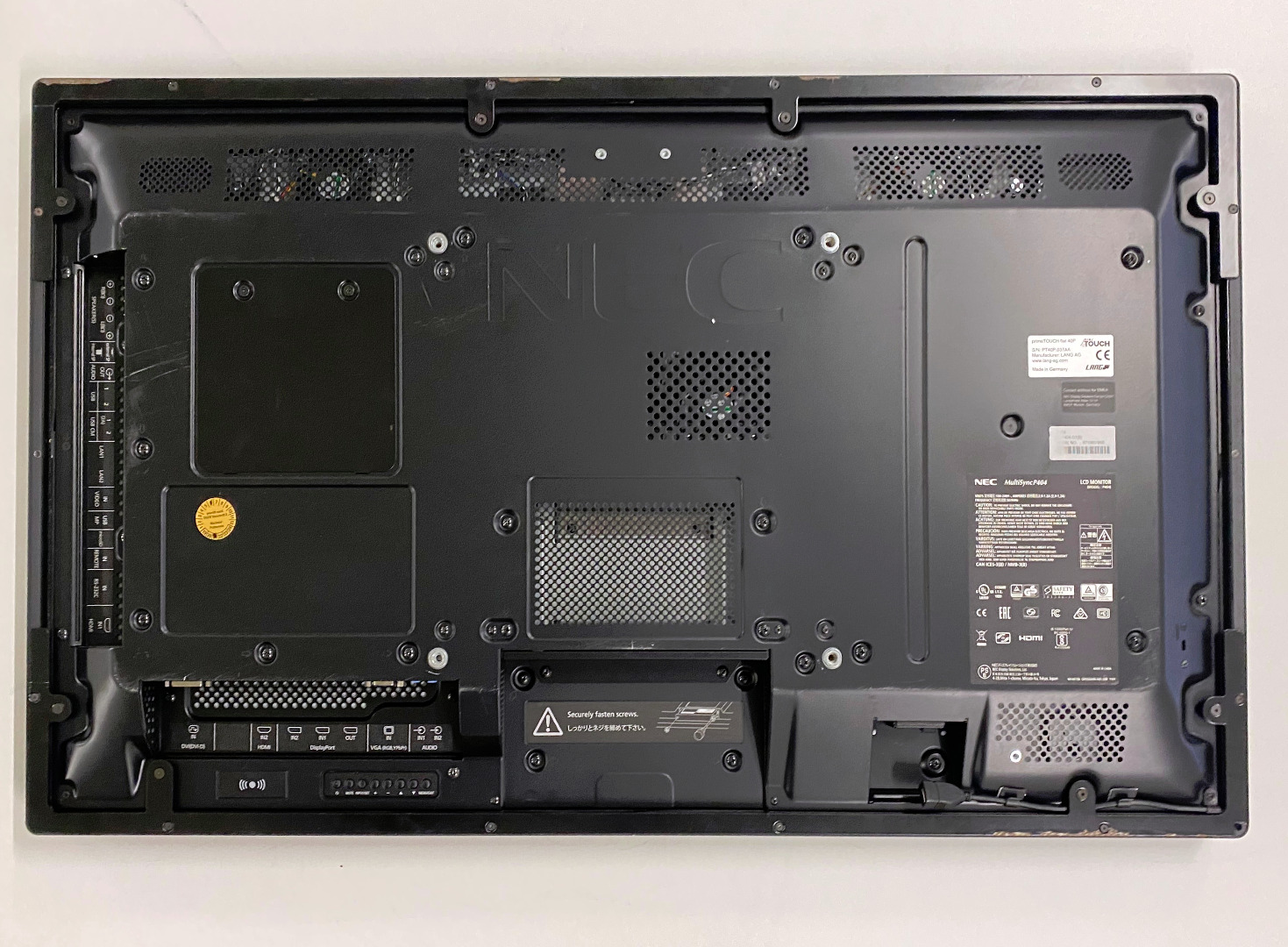 NEC MultiSync P404 LCD Display 40